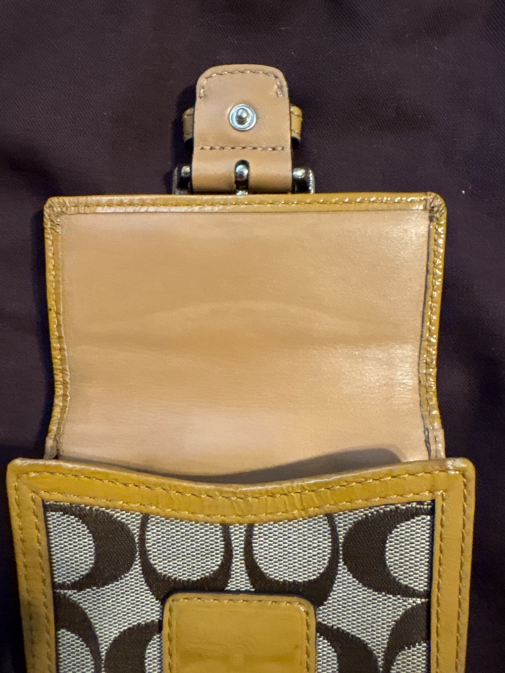Coach soho British tan patent leather y2k small wallet with silver buckle - Picture 5 of 12